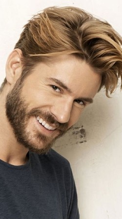 thumbs_mens-floppy-hairstyle-blonde